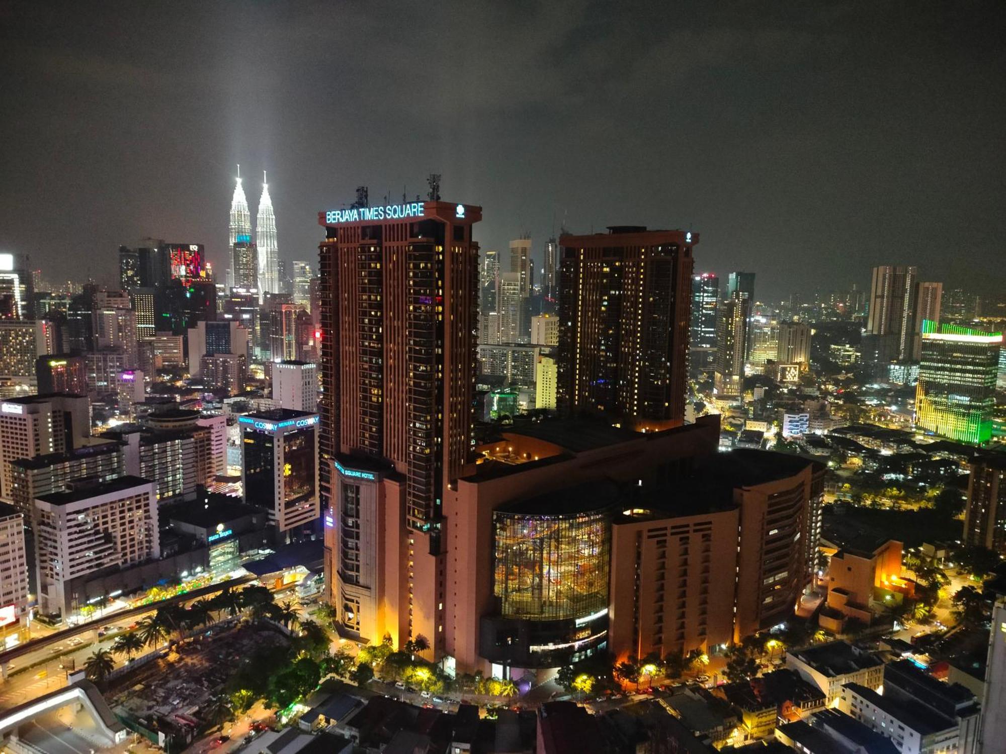 Lucentia Residence Bbcc @ Lalaport Kuala Lumpur Ngoại thất bức ảnh