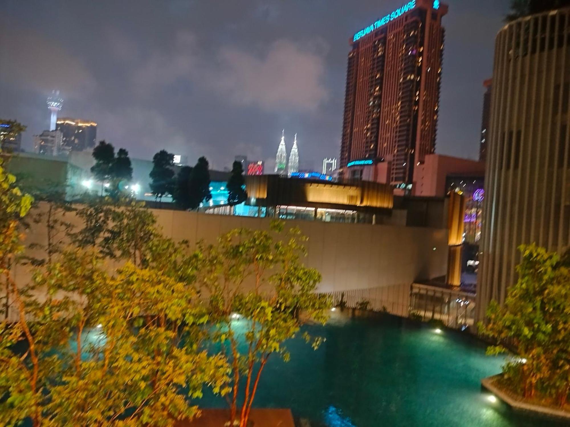 Lucentia Residence Bbcc @ Lalaport Kuala Lumpur Ngoại thất bức ảnh